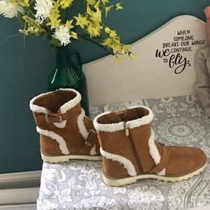 Women’s boots